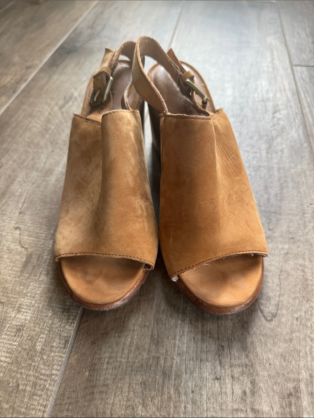 Sorel Women's Open-Toe Slingback Sandals in Tan
